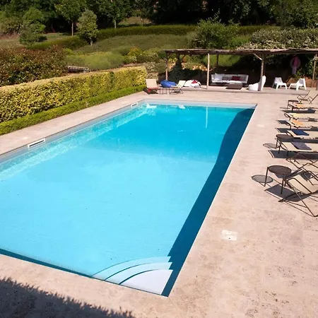 Sleeps 10 Pool Air Con Wifi Porano